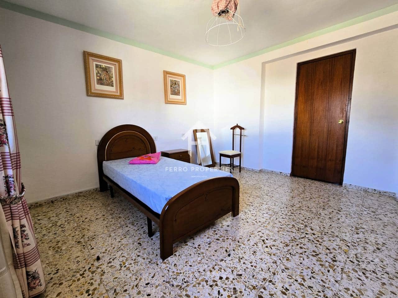 7 soveværelse Byhus til salg i Ventorros de la Laguna med garage - € 134.900 (Ref: 9152586)