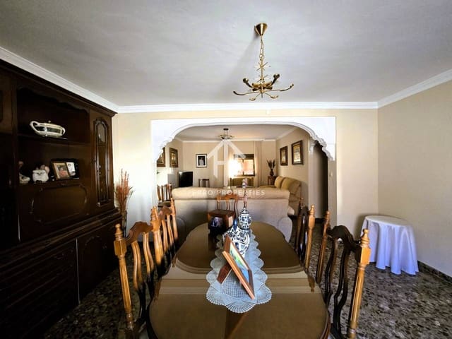 7 soveværelse Byhus til salg i Ventorros de la Laguna, Loja med garage - € 134.900 (Ref: 9152586)