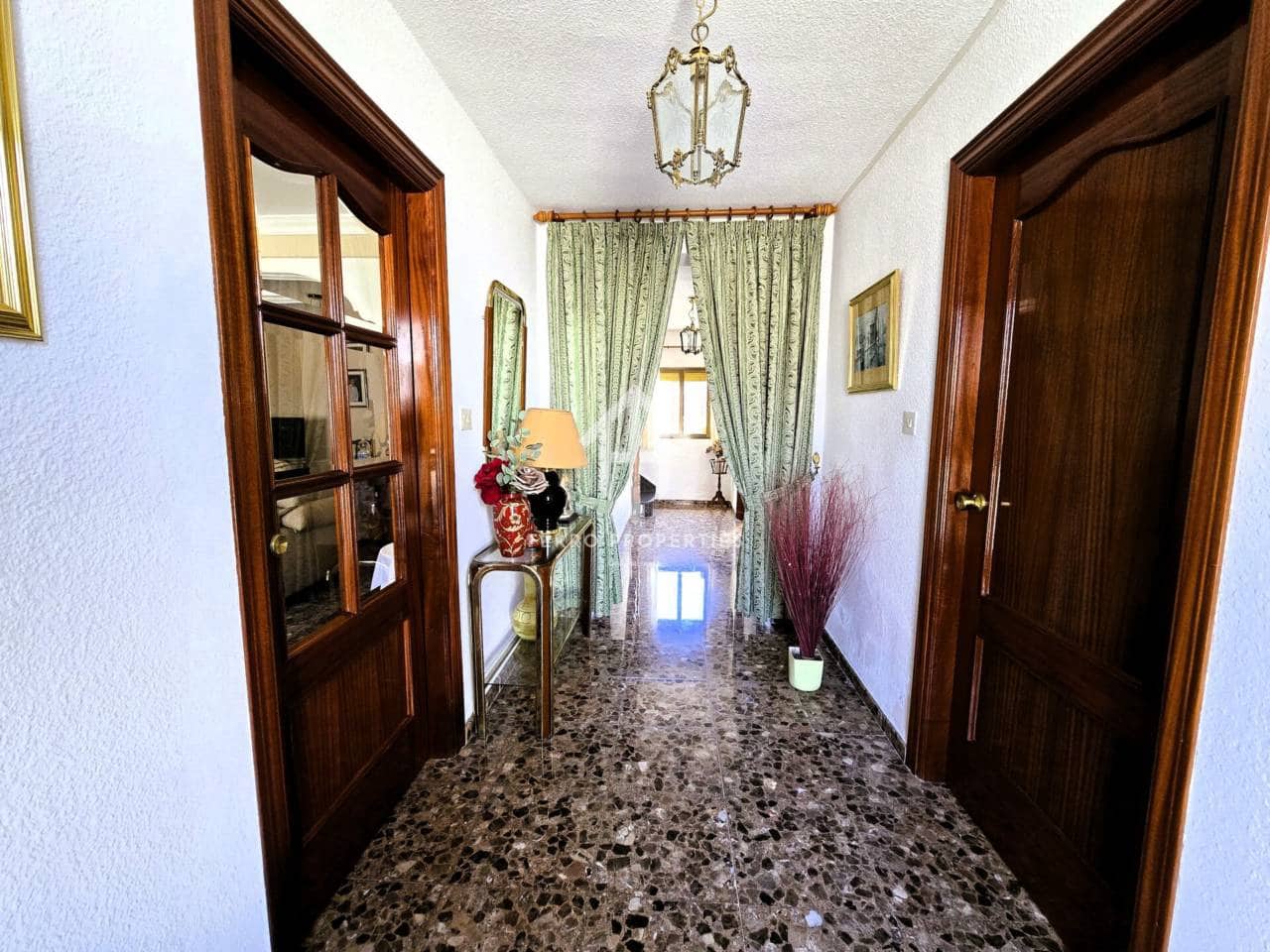 7 soveværelse Byhus til salg i Ventorros de la Laguna med garage - € 134.900 (Ref: 9152586)