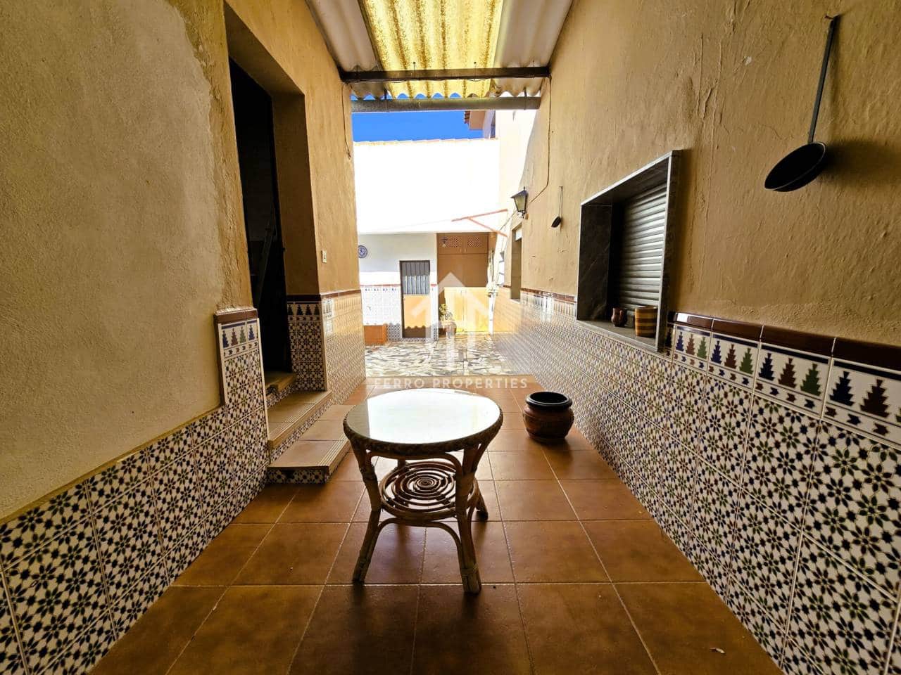 7 soveværelse Byhus til salg i Ventorros de la Laguna med garage - € 134.900 (Ref: 9152586)