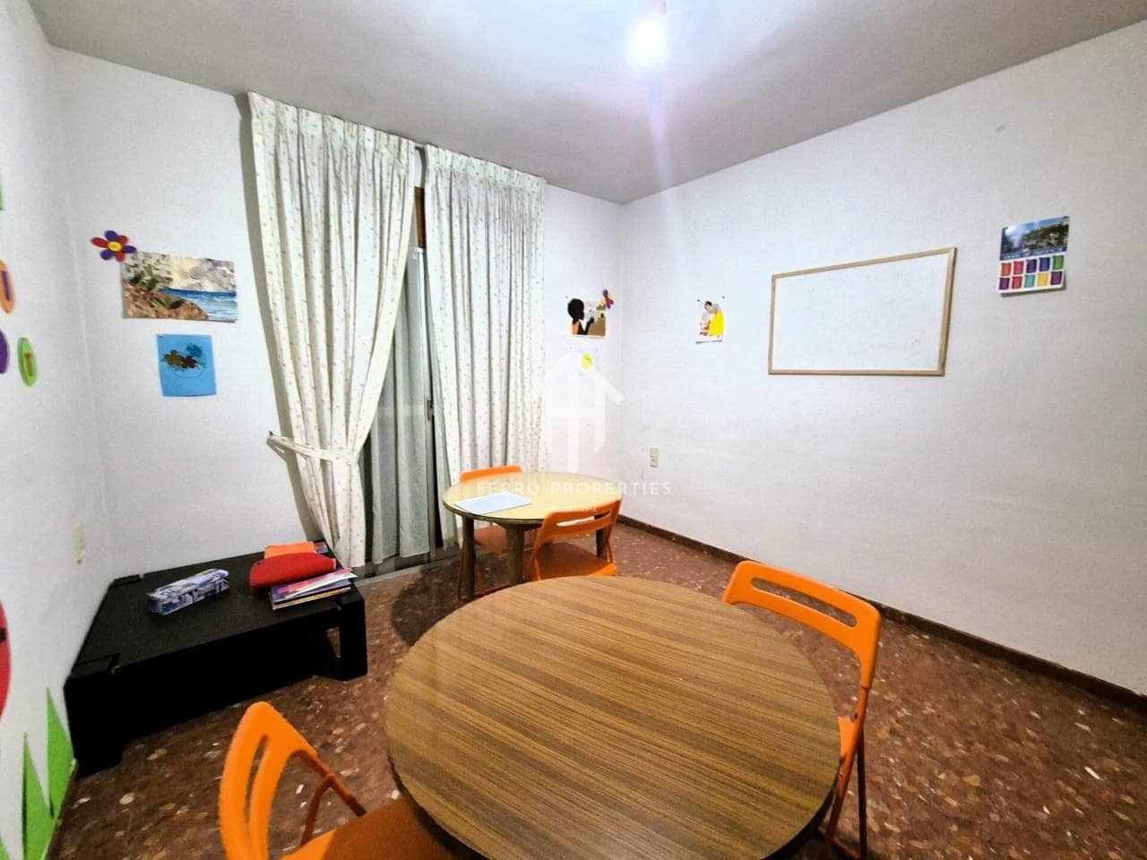 4 soveværelse Lejlighed til salg i Loja med garage - € 82.900 (Ref: 9152587)