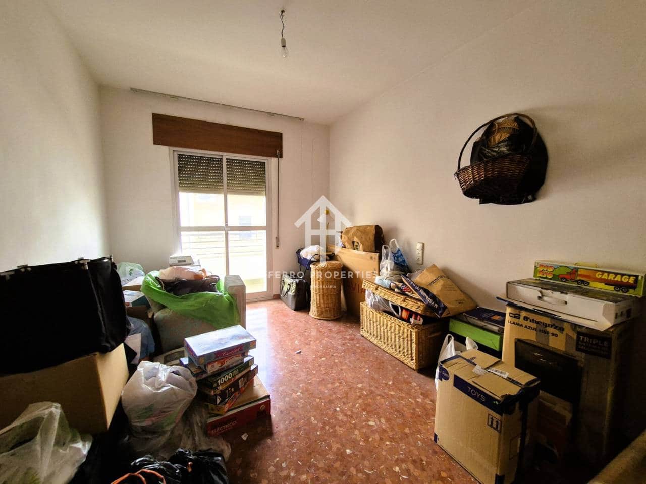 4 soveværelse Lejlighed til salg i Loja med garage - € 82.900 (Ref: 9152587)