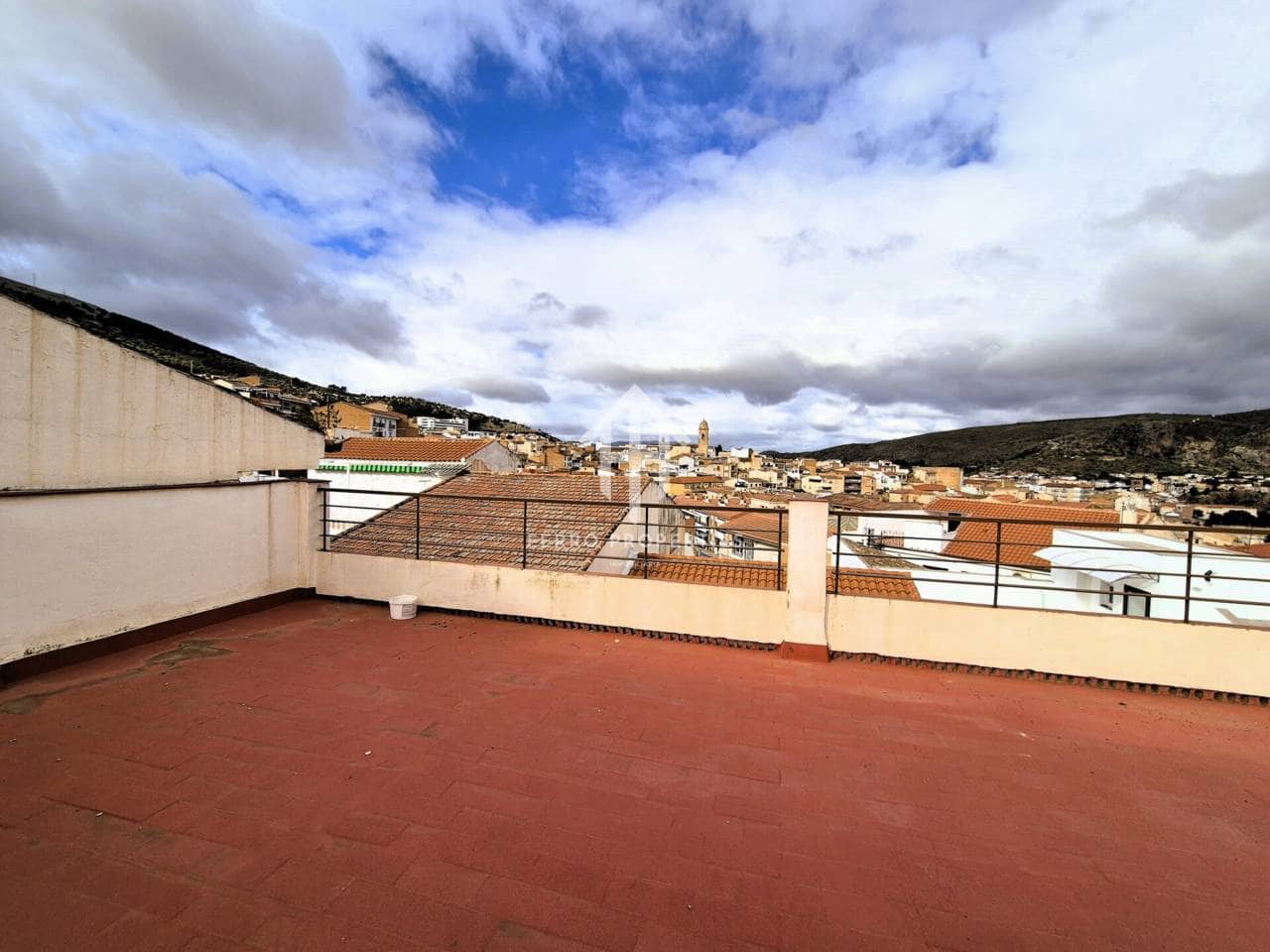 4 soveværelse Lejlighed til salg i Loja med garage - € 82.900 (Ref: 9152587)