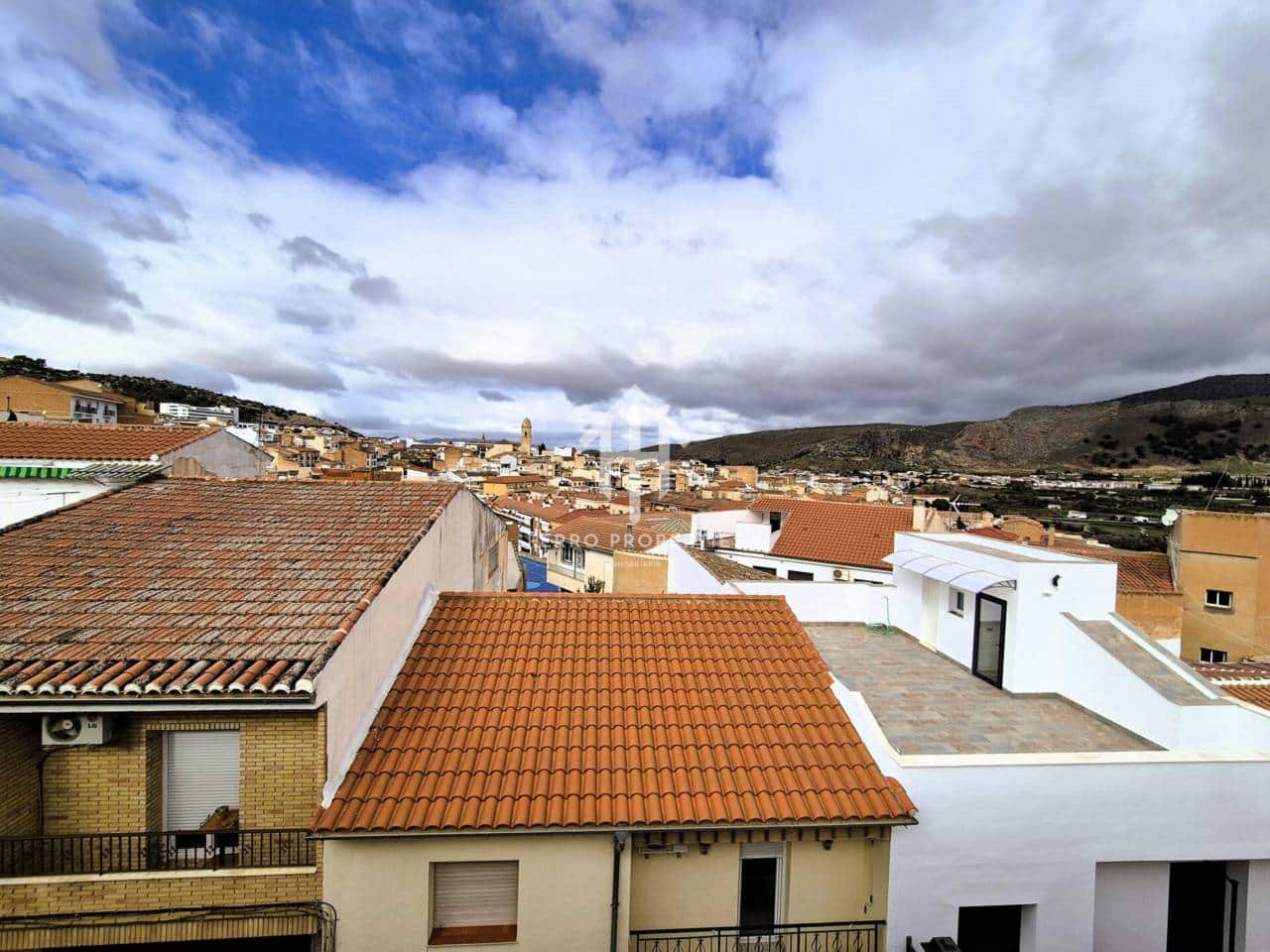 4 soveværelse Lejlighed til salg i Loja med garage - € 82.900 (Ref: 9152587)