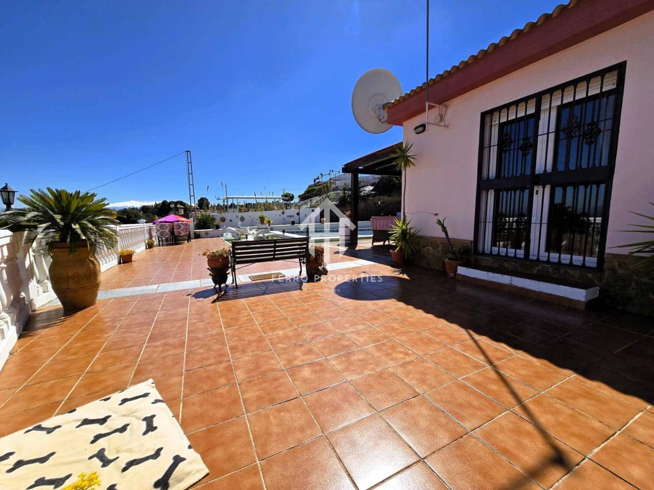 4 soveværelse Villa til salg i Moraleda de Zafayona med swimmingpool - € 280.000 (Ref: 9152599)