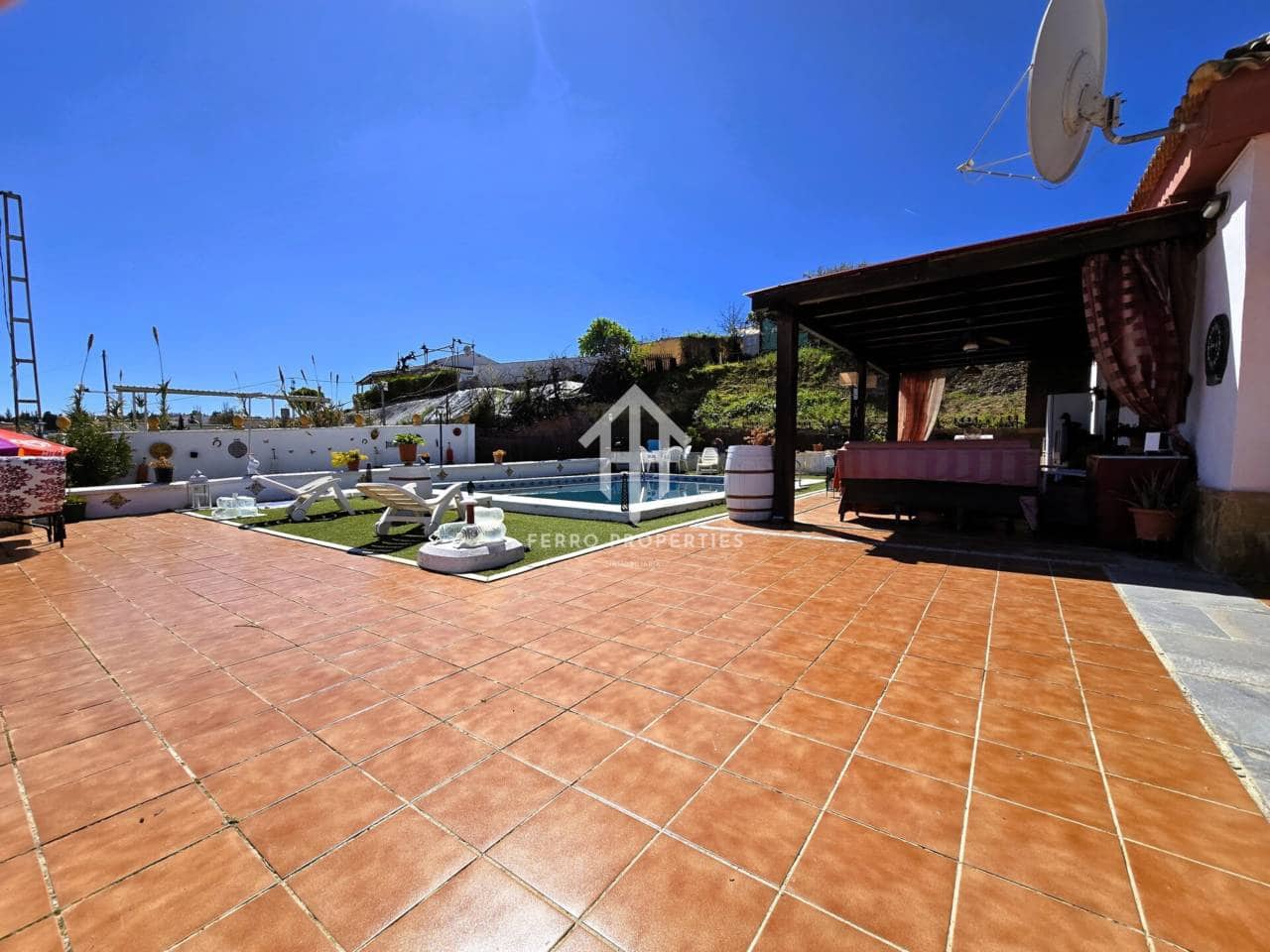 4 soveværelse Villa til salg i Moraleda de Zafayona med swimmingpool - € 280.000 (Ref: 9152599)