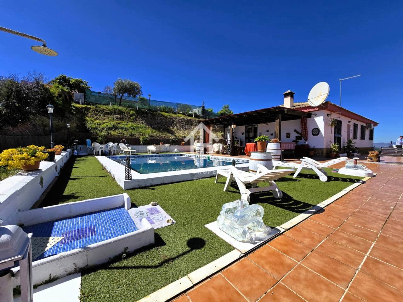 4 soveværelse Villa til salg i Moraleda de Zafayona med swimmingpool - € 280.000 (Ref: 9152599)