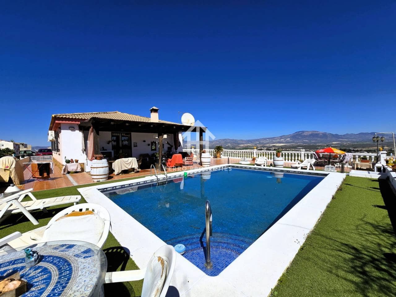 4 soveværelse Villa til salg i Moraleda de Zafayona med swimmingpool - € 280.000 (Ref: 9152599)