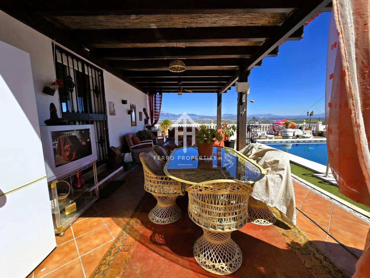 4 soveværelse Villa til salg i Moraleda de Zafayona med swimmingpool - € 280.000 (Ref: 9152599)