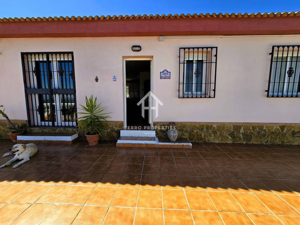 4 soveværelse Villa til salg i Moraleda de Zafayona med swimmingpool - € 280.000 (Ref: 9152599)