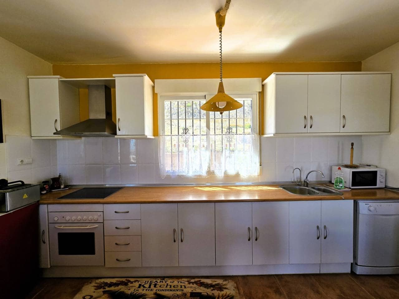 4 soveværelse Villa til salg i Moraleda de Zafayona med swimmingpool - € 280.000 (Ref: 9152599)