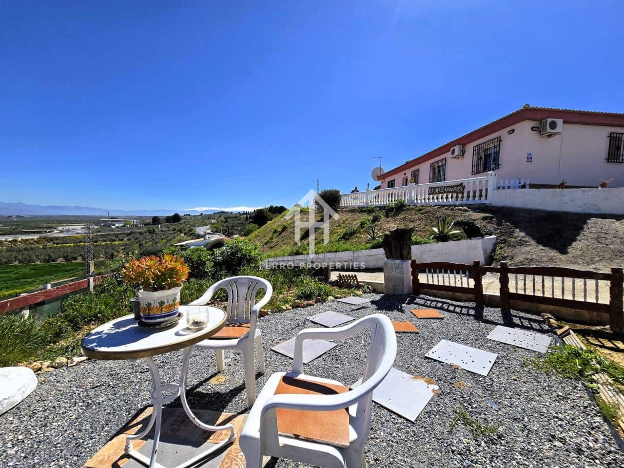 4 soveværelse Villa til salg i Moraleda de Zafayona med swimmingpool - € 280.000 (Ref: 9152599)