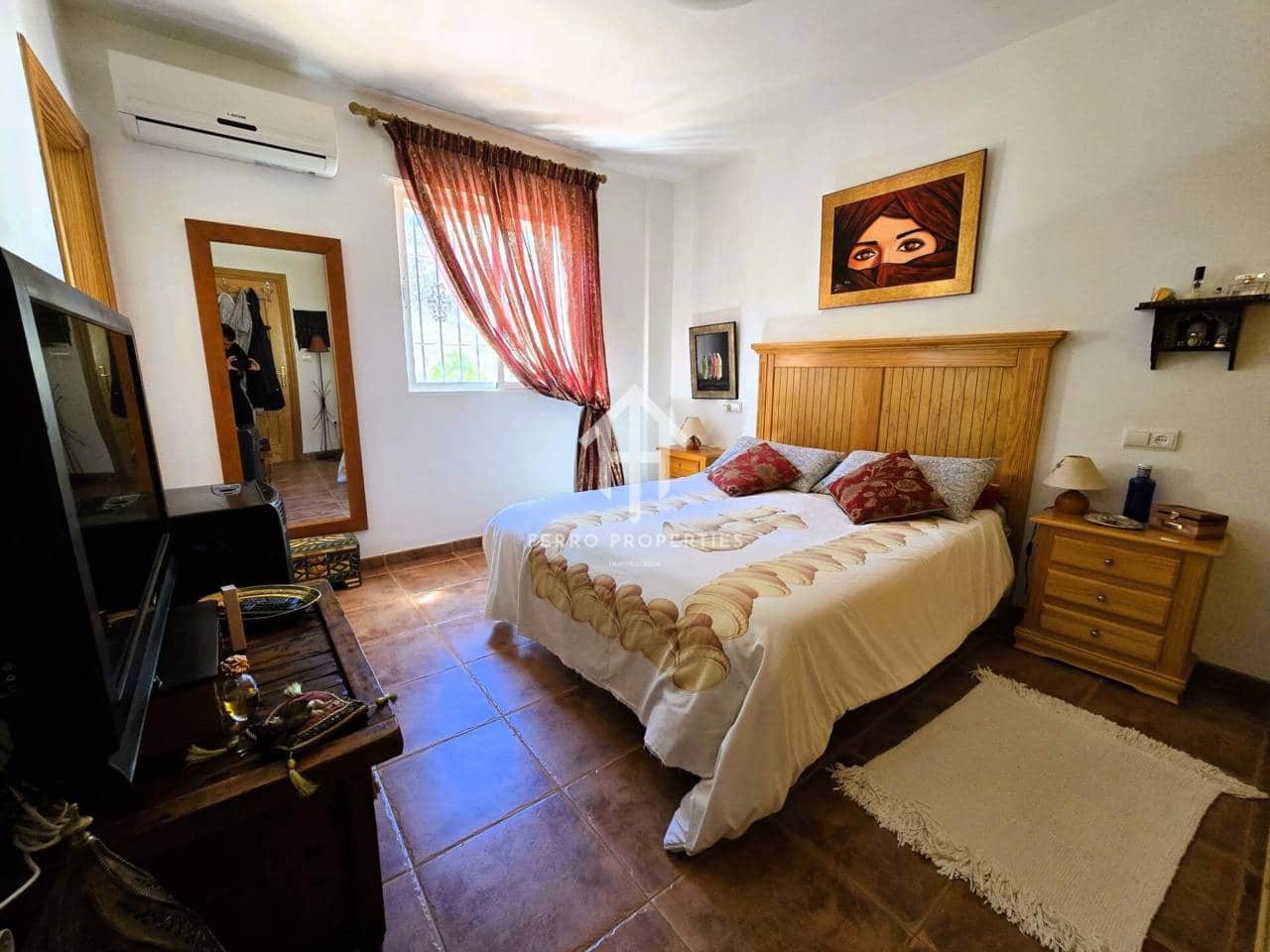 4 soveværelse Villa til salg i Moraleda de Zafayona med swimmingpool - € 280.000 (Ref: 9152599)