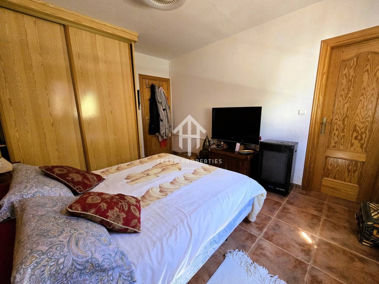 4 soveværelse Villa til salg i Moraleda de Zafayona med swimmingpool - € 280.000 (Ref: 9152599)