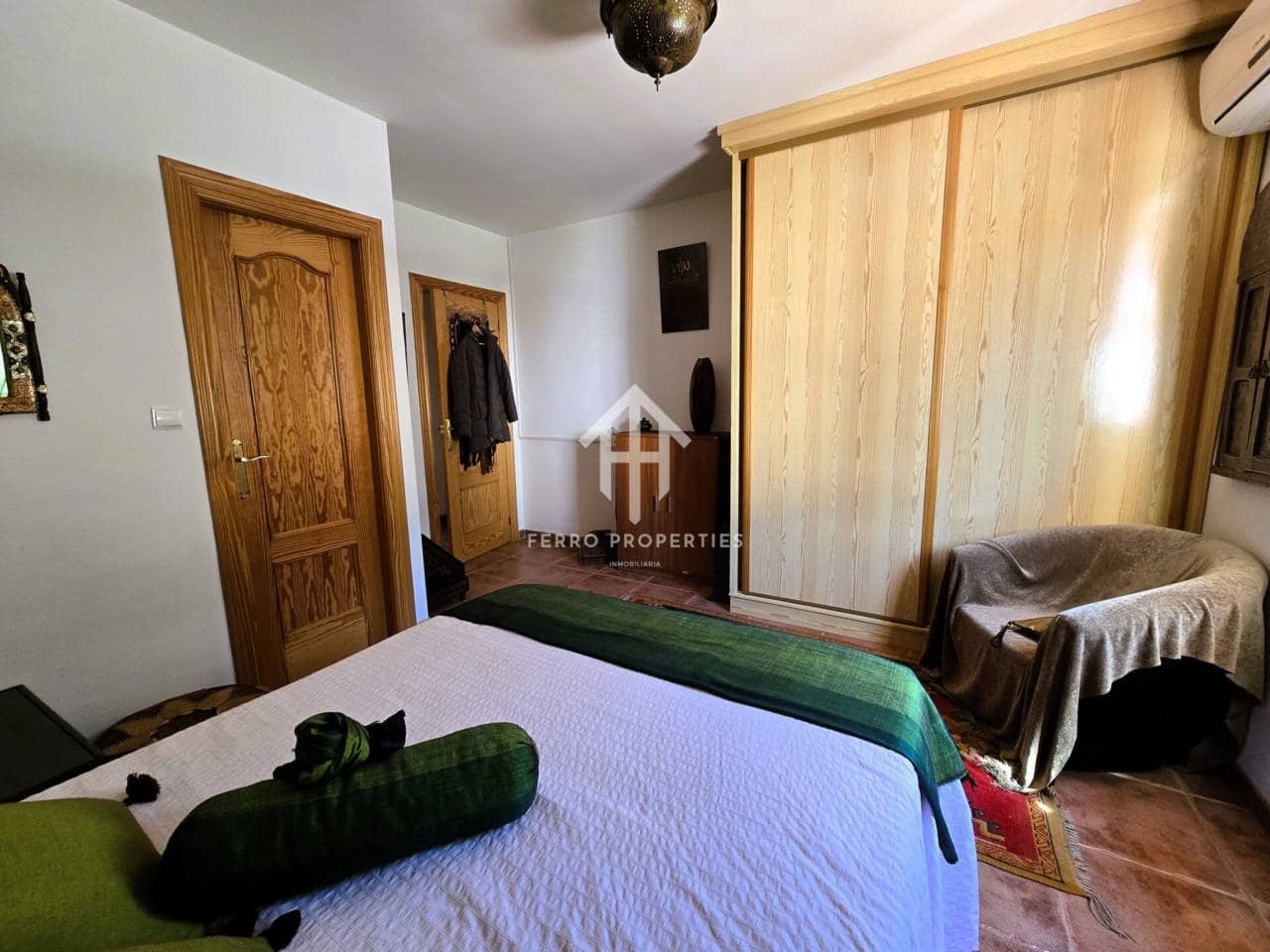 4 soveværelse Villa til salg i Moraleda de Zafayona med swimmingpool - € 280.000 (Ref: 9152599)