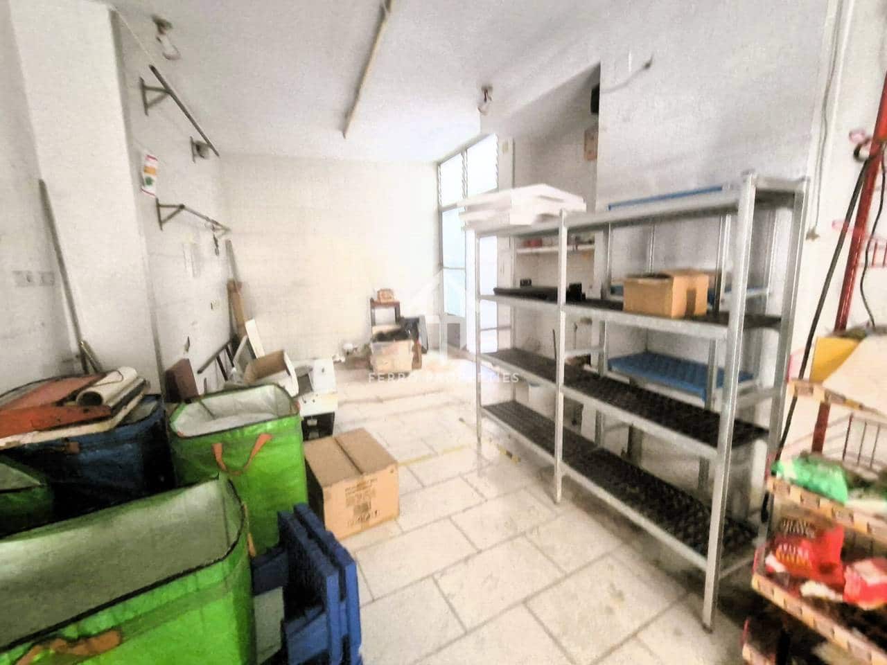 Commerciale in vendita in Loja - 49.900 € (Rif: 9152609)