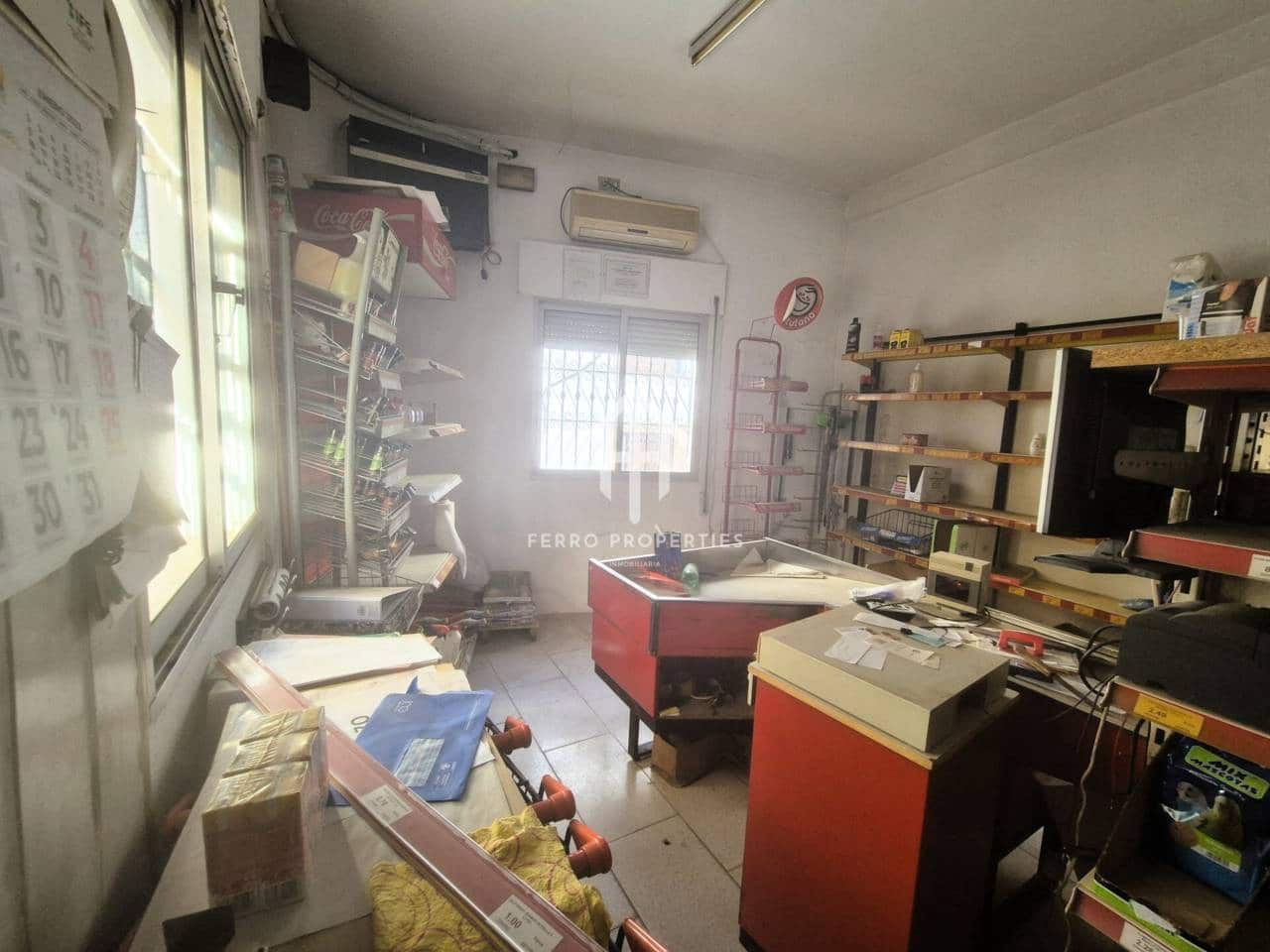 Commerciale in vendita in Loja - 49.900 € (Rif: 9152609)