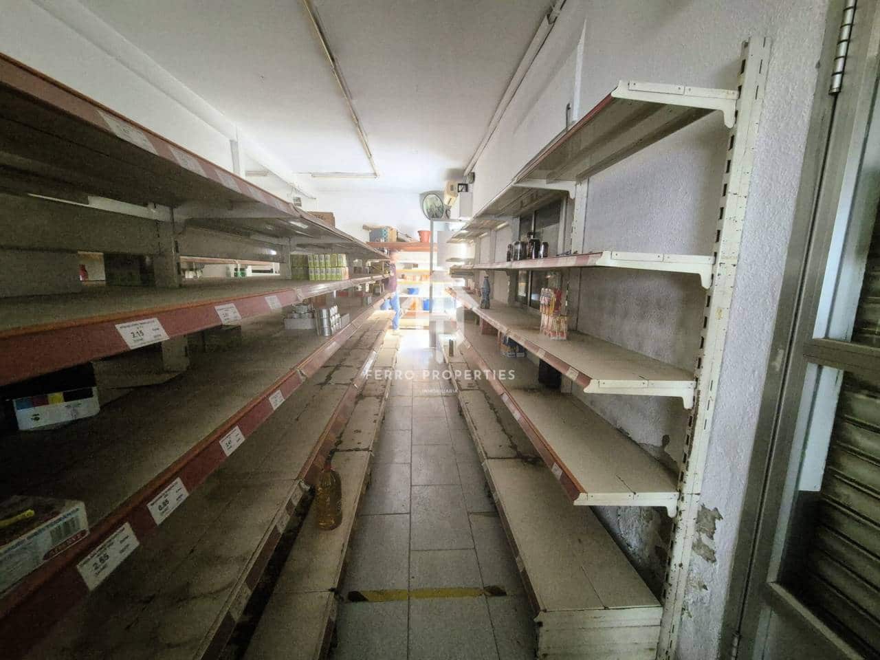 Commerciale in vendita in Loja - 49.900 € (Rif: 9152609)