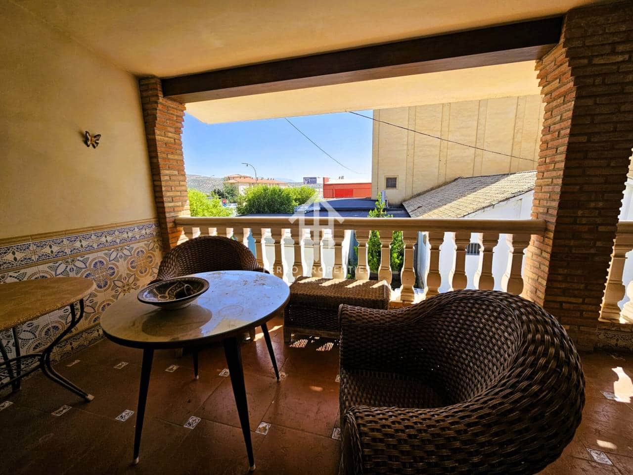 4 chambre Maison de Ville à vendre à Loja avec garage - 226 000 € (Ref: 9152611)