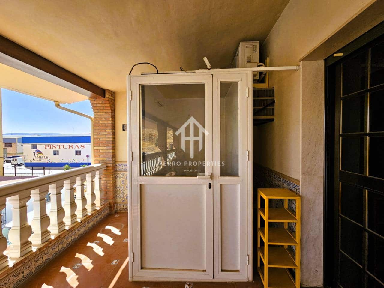 4 chambre Maison de Ville à vendre à Loja avec garage - 226 000 € (Ref: 9152611)