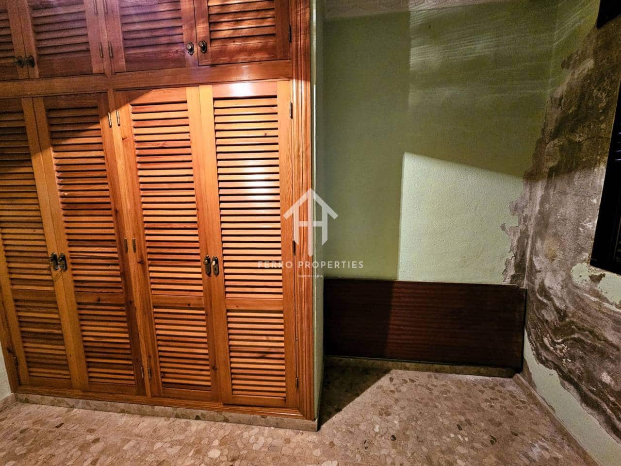 4 chambre Maison de Ville à vendre à Loja avec garage - 226 000 € (Ref: 9152611)