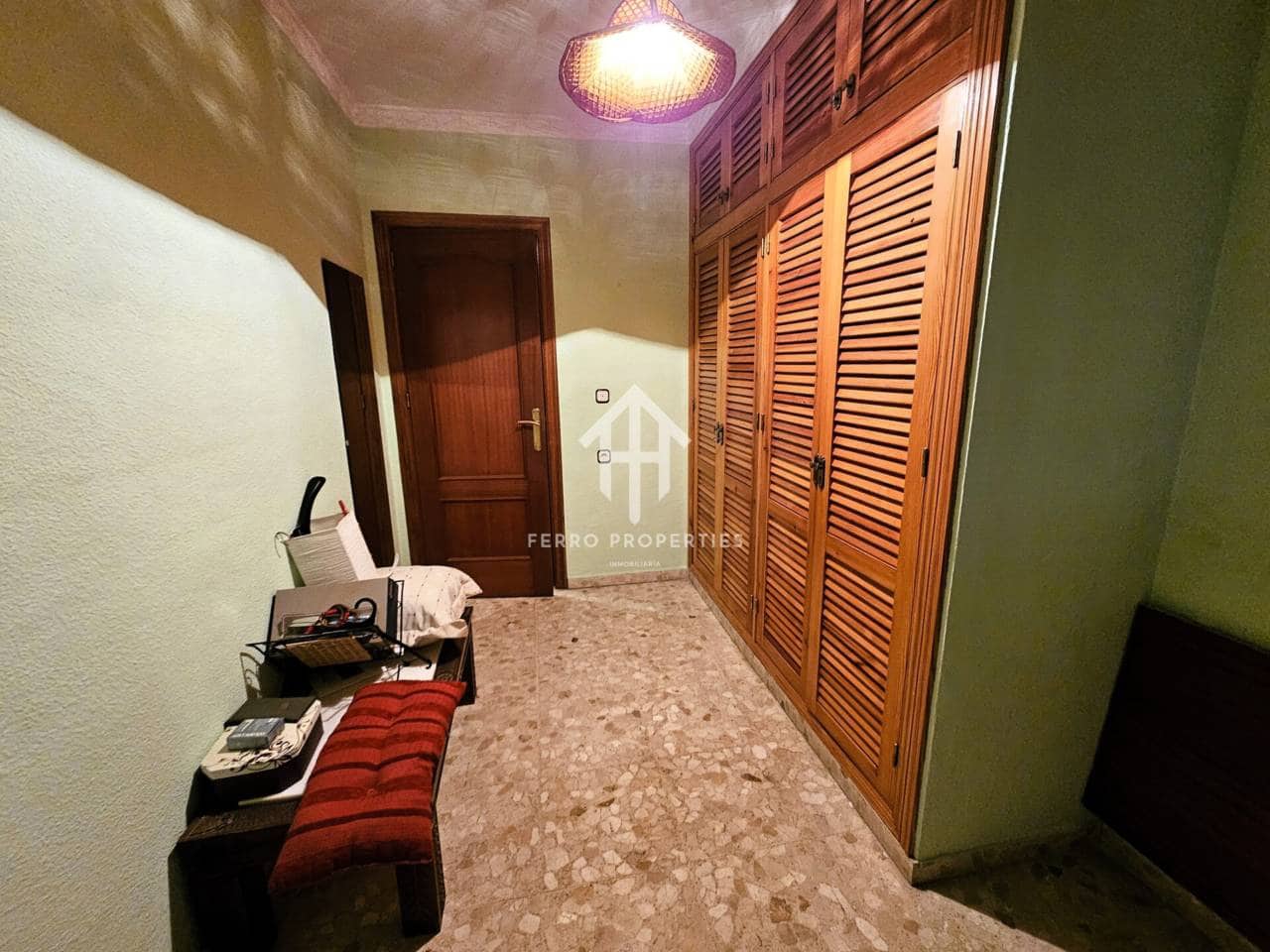 4 chambre Maison de Ville à vendre à Loja avec garage - 226 000 € (Ref: 9152611)