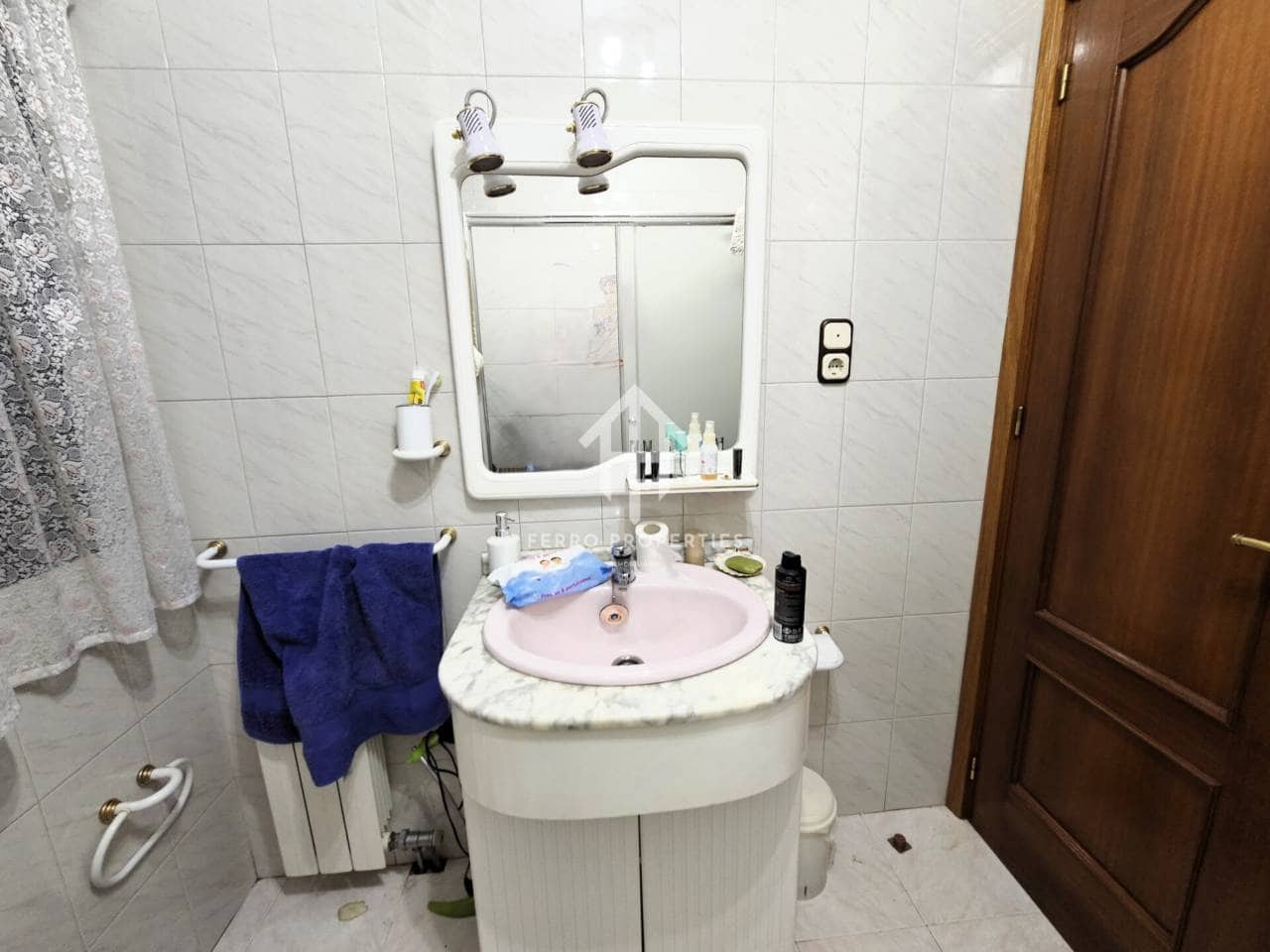 4 chambre Maison de Ville à vendre à Loja avec garage - 226 000 € (Ref: 9152611)