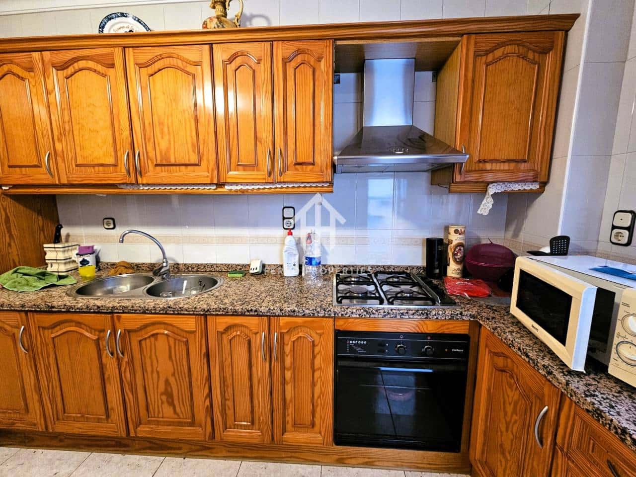 4 chambre Maison de Ville à vendre à Loja avec garage - 226 000 € (Ref: 9152611)