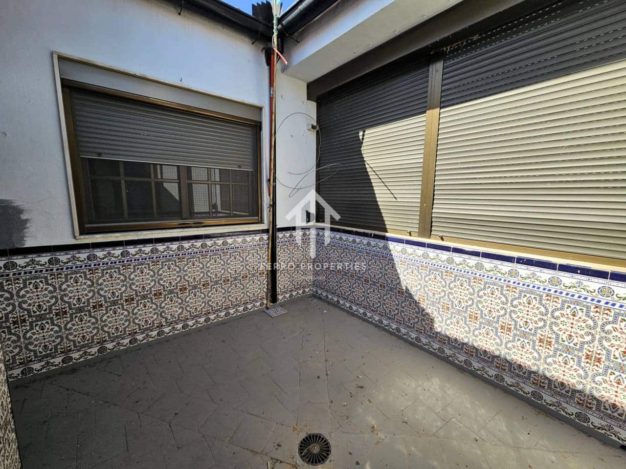 4 chambre Maison de Ville à vendre à Loja avec garage - 226 000 € (Ref: 9152611)