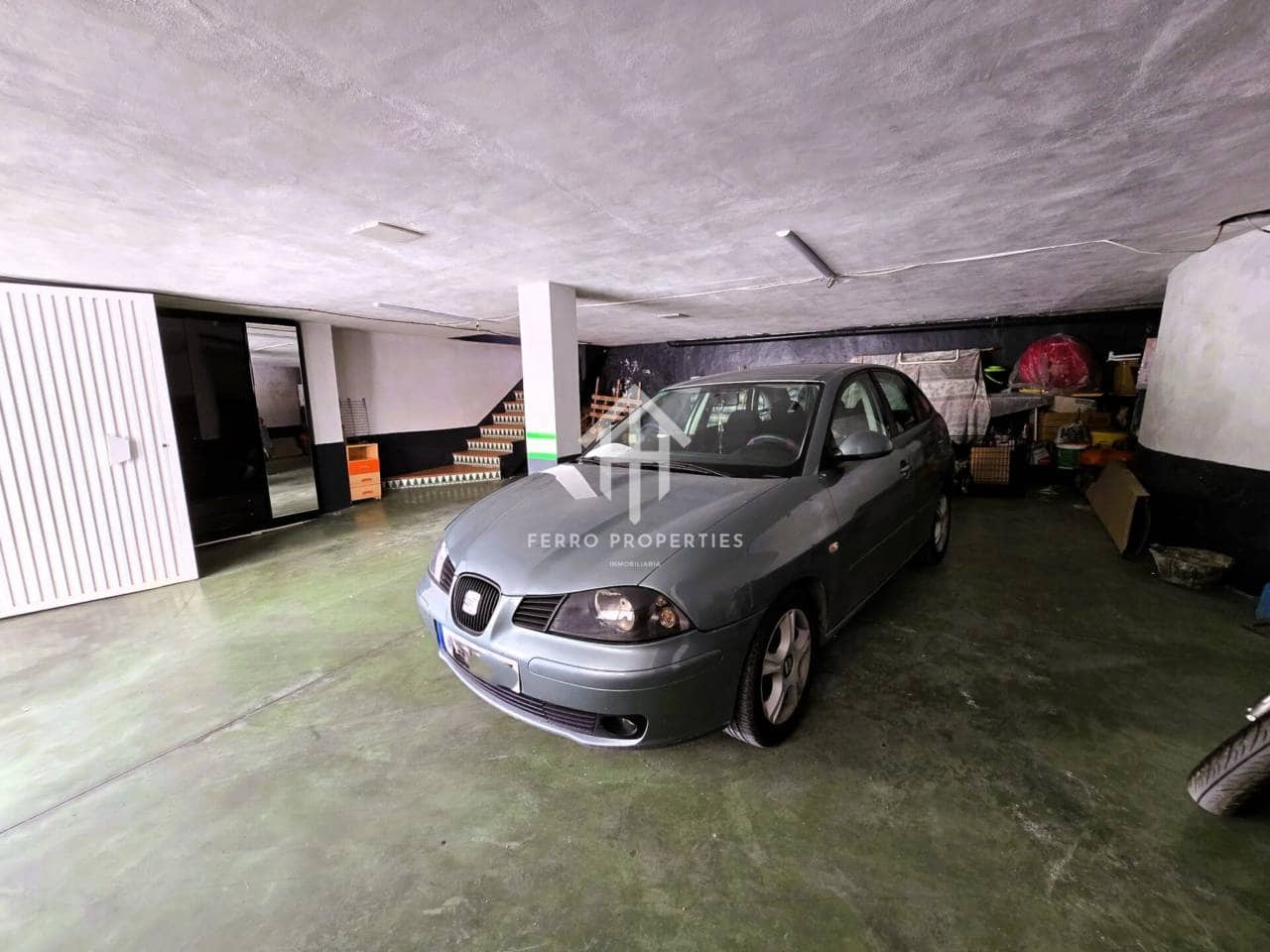 4 soveværelse Villa til salg i Loja med swimmingpool garage - € 275.000 (Ref: 9152613)