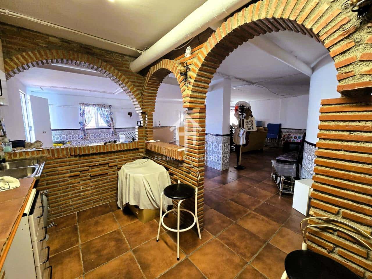 4 soveværelse Villa til salg i Loja med swimmingpool garage - € 275.000 (Ref: 9152613)