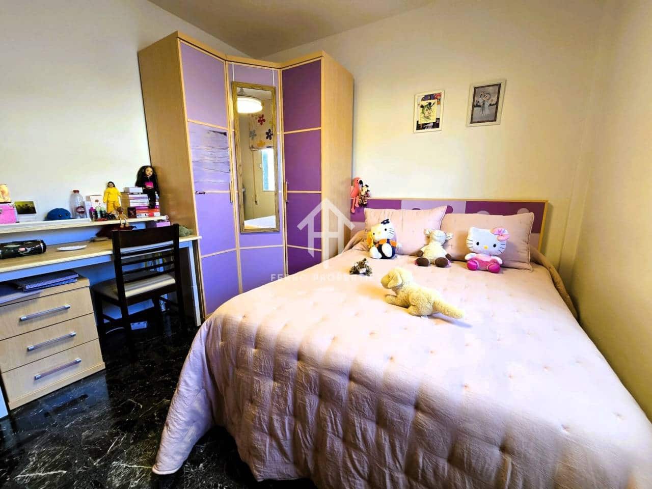 4 soveværelse Villa til salg i Loja med swimmingpool garage - € 275.000 (Ref: 9152613)