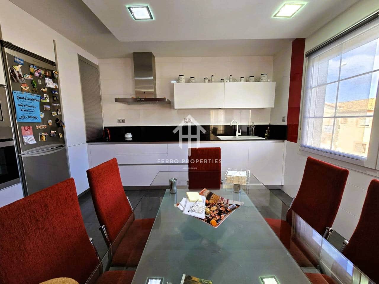 4 soveværelse Villa til salg i Loja med swimmingpool garage - € 275.000 (Ref: 9152613)