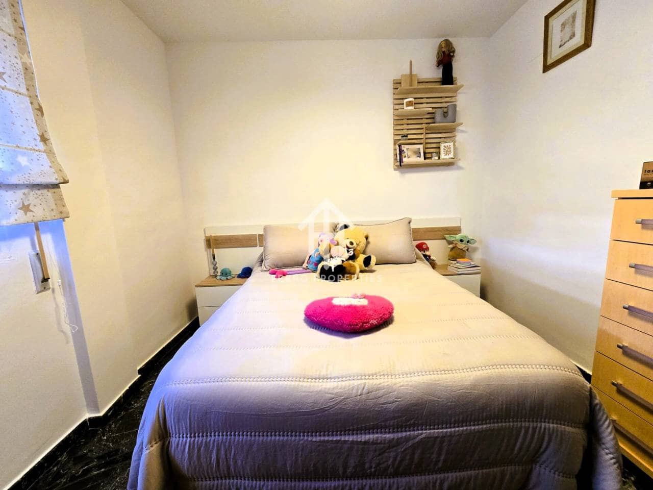 4 soveværelse Villa til salg i Loja med swimmingpool garage - € 275.000 (Ref: 9152613)