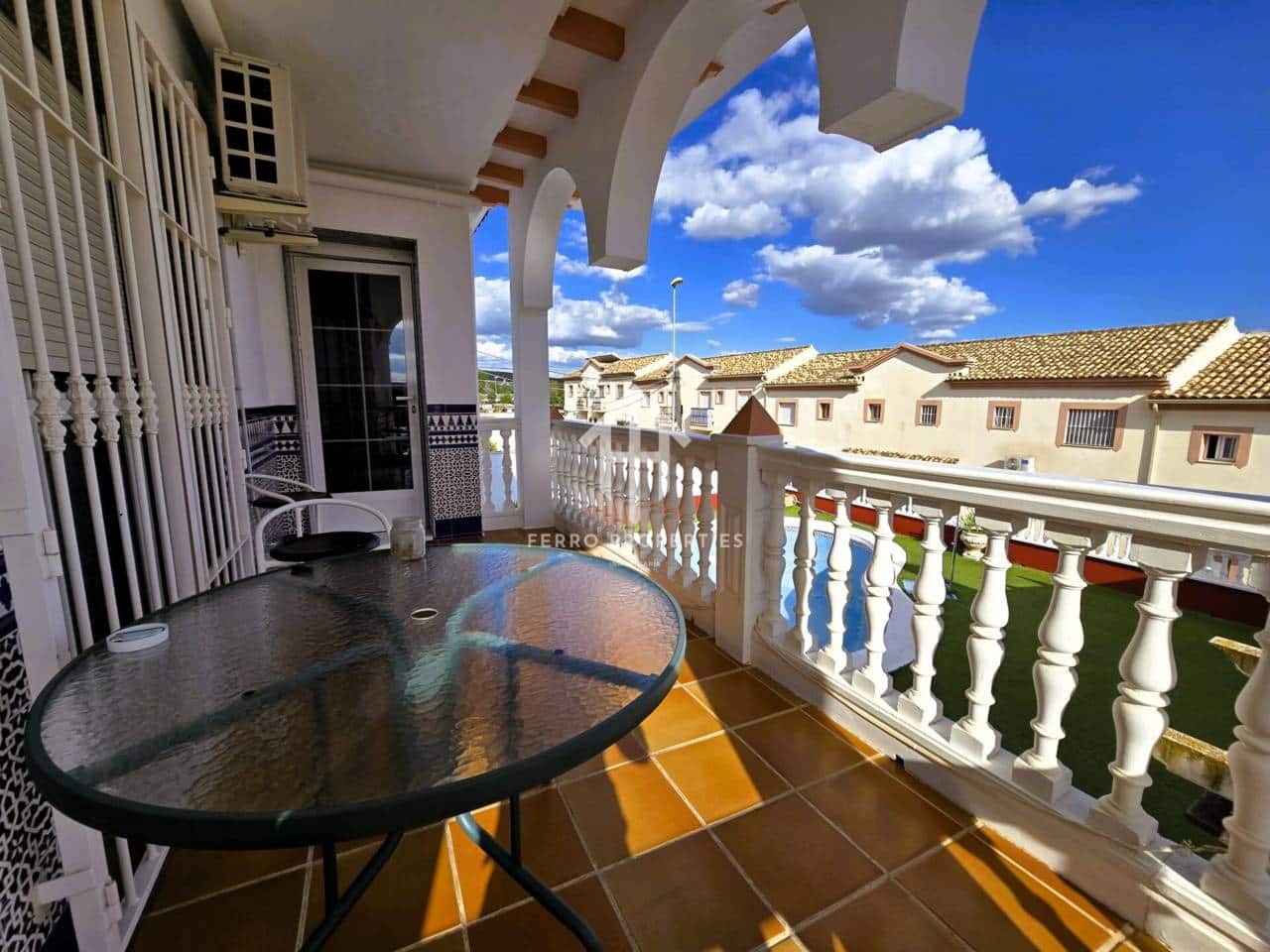 4 soveværelse Villa til salg i Loja med swimmingpool garage - € 275.000 (Ref: 9152613)