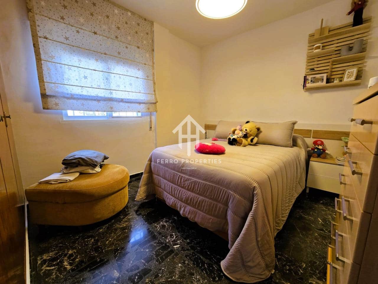 4 soveværelse Villa til salg i Loja med swimmingpool garage - € 275.000 (Ref: 9152613)