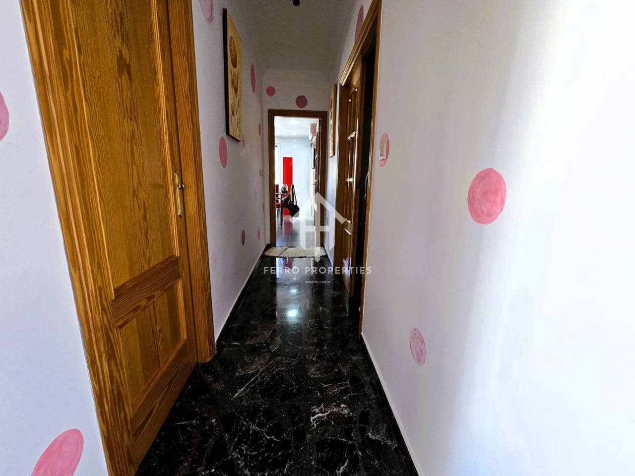 4 soveværelse Villa til salg i Loja med swimmingpool garage - € 275.000 (Ref: 9152613)