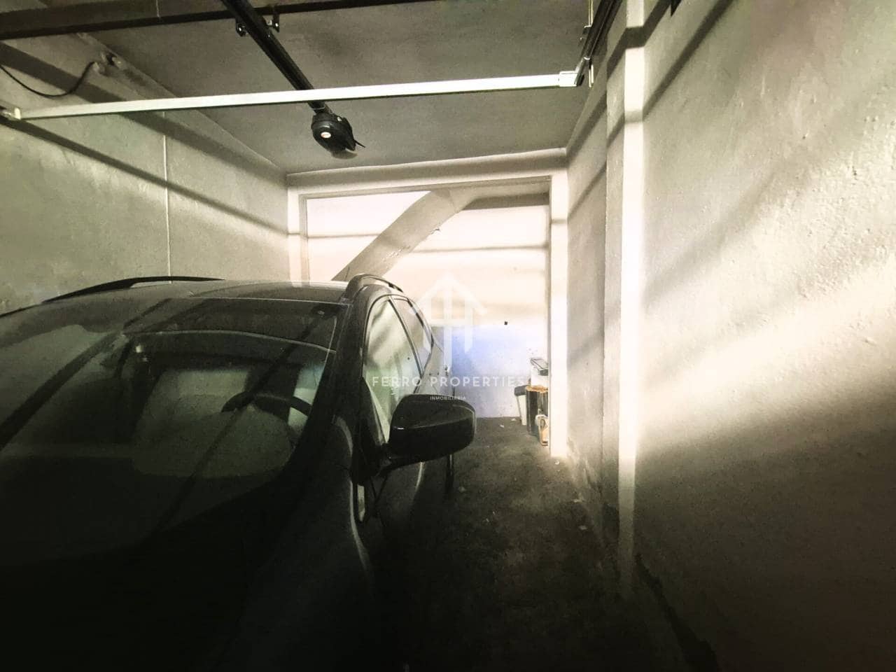 Kaupallinen myytävänä paikassa Loja mukana 
autotalli - 34 900 € (Ref: 9152614)