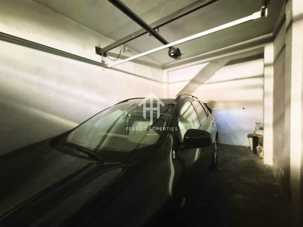 Kaupallinen myytävänä paikassa Loja mukana 
autotalli - 34 900 € (Ref: 9152614)