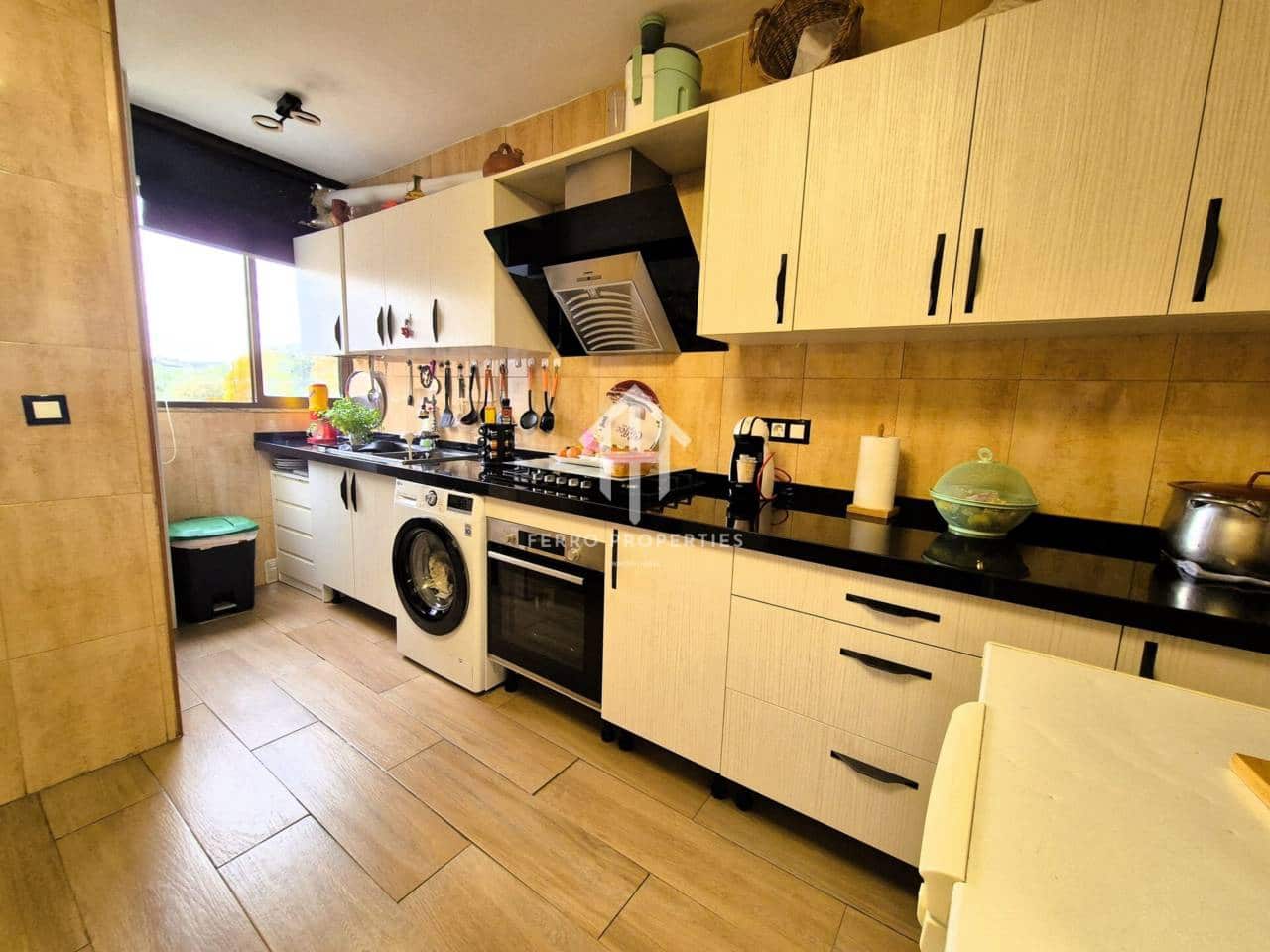 3 slaapkamer Flat te koop in Loja - € 125.000 (Ref: 9152616)