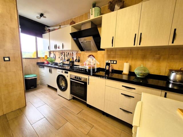 3 slaapkamer Flat te koop in Loja - € 125.000 (Ref: 9152616)