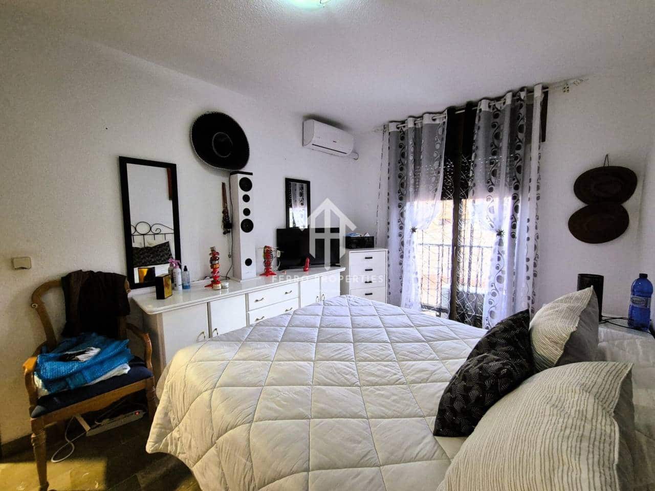 3 slaapkamer Flat te koop in Loja - € 125.000 (Ref: 9152616)