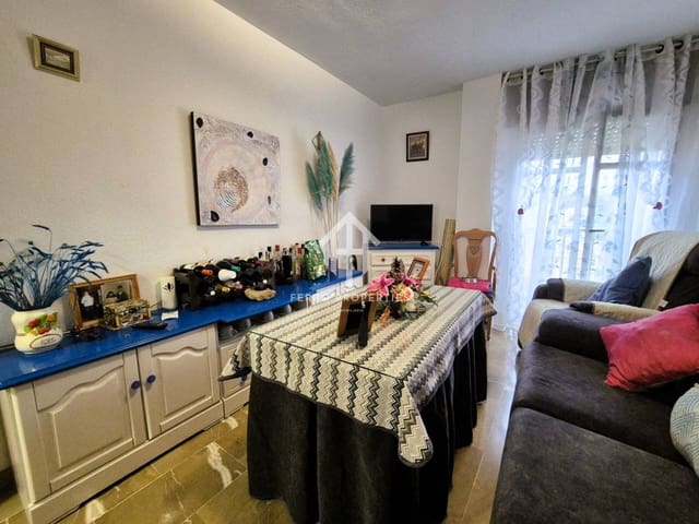 3 slaapkamer Flat te koop in Loja - € 125.000 (Ref: 9152616)