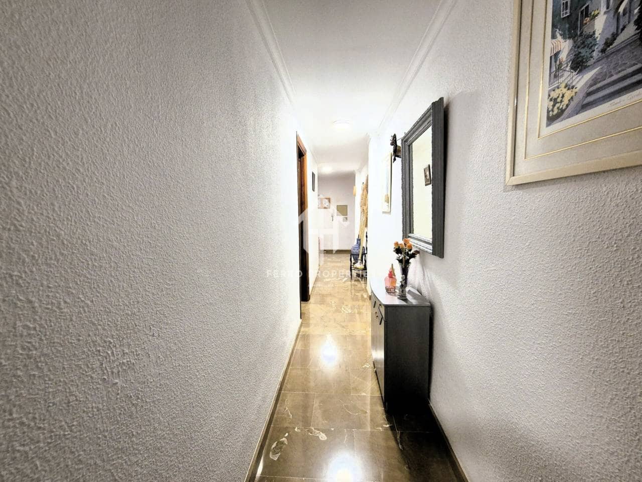 3 slaapkamer Flat te koop in Loja - € 125.000 (Ref: 9152616)