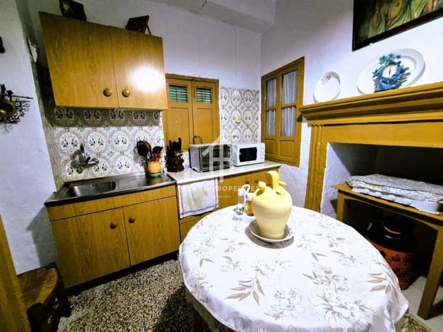 4 quarto Apartamento para venda em Zagra - 48 900 € (Ref: 9152617)