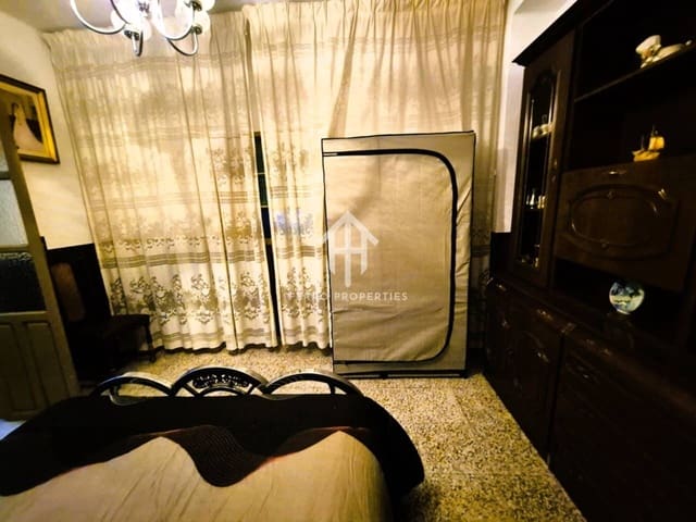 4 quarto Apartamento para venda em Zagra - 48 900 € (Ref: 9152617)