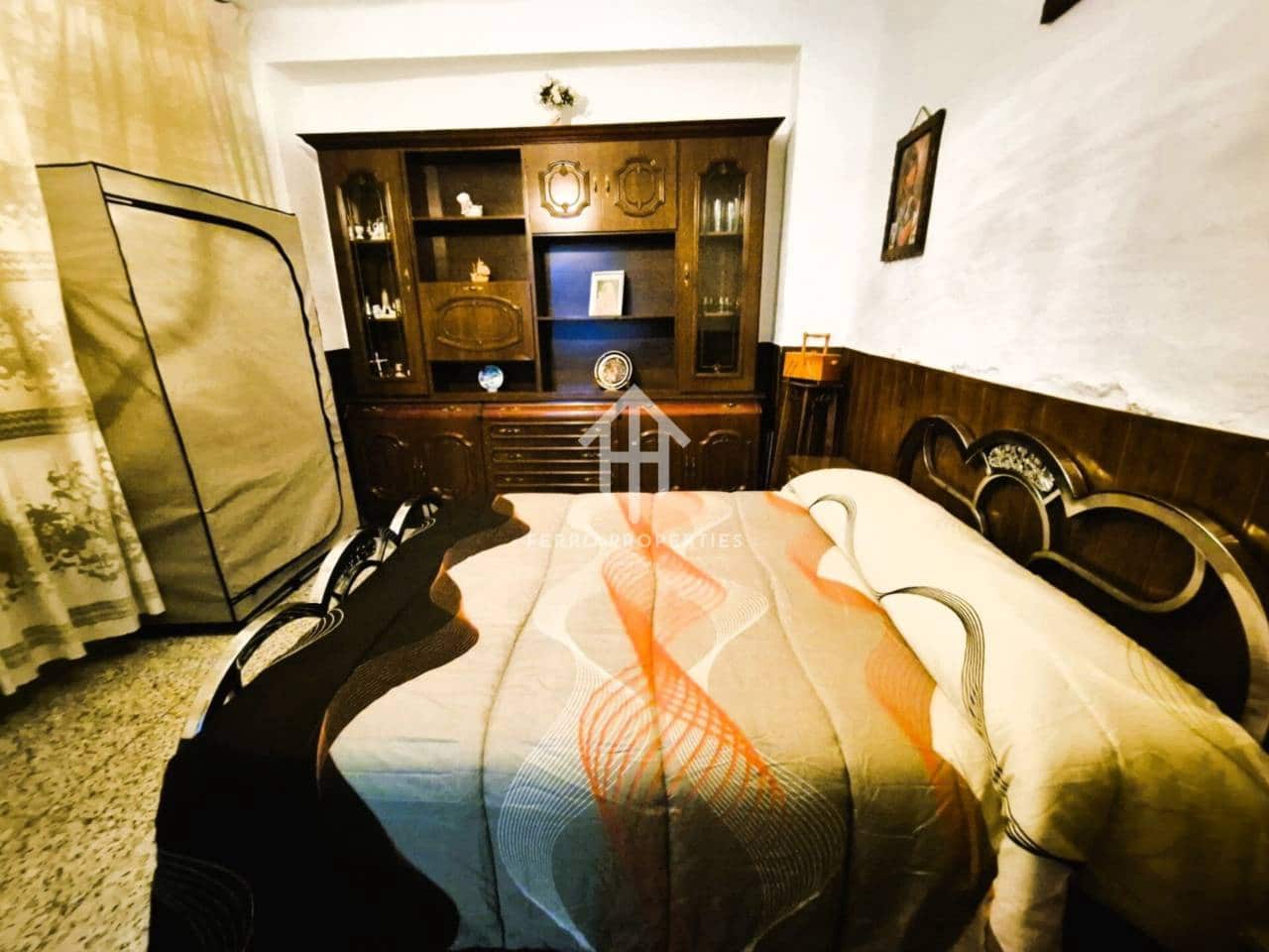 4 quarto Apartamento para venda em Zagra - 48 900 € (Ref: 9152617)