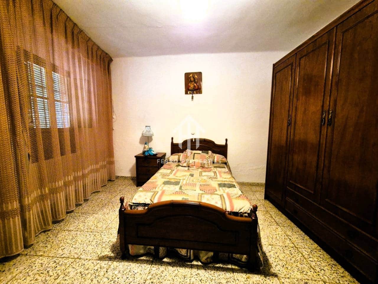 4 quarto Apartamento para venda em Zagra - 48 900 € (Ref: 9152617)