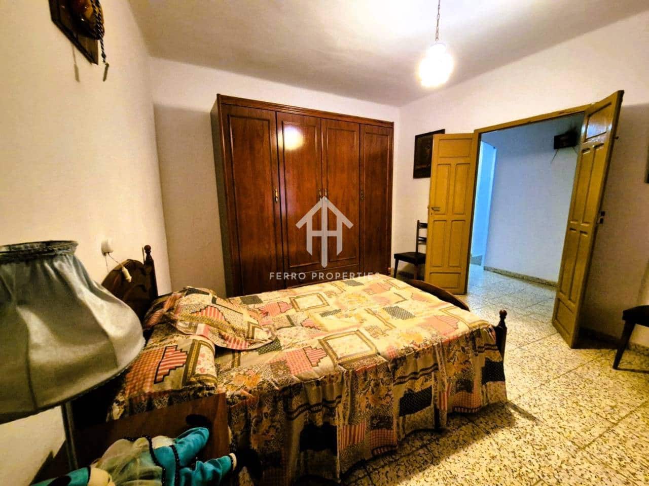 4 quarto Apartamento para venda em Zagra - 48 900 € (Ref: 9152617)