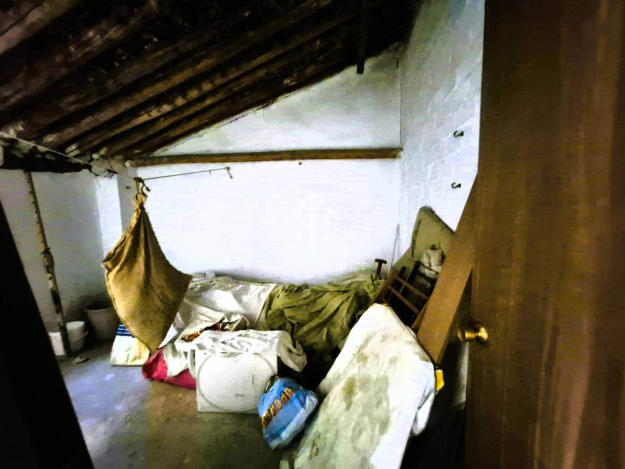 4 quarto Apartamento para venda em Zagra - 48 900 € (Ref: 9152617)